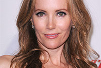 Leslie-mann-50-shades-of-blonde-side